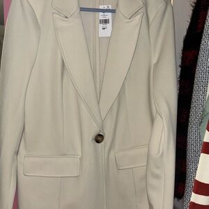 Suzy Shier Cream Blazer with Single Button